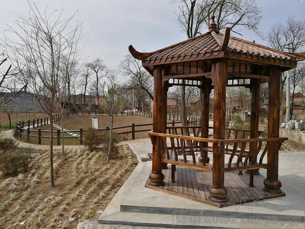 新涝池一角的凉亭